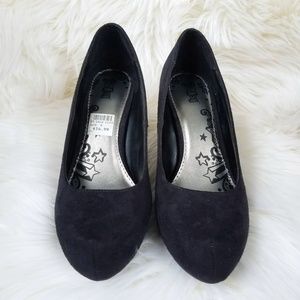 Brash by Payless Liv platform stilettos